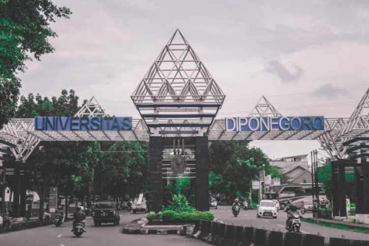 Universitas Dipenogoro (UNDIP)