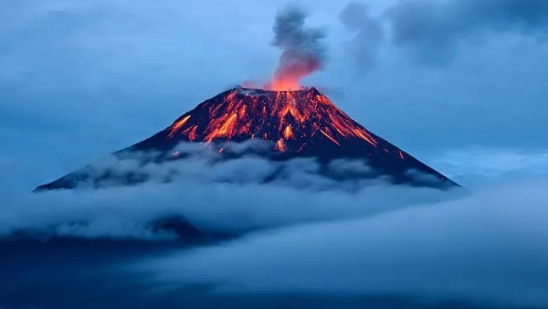 5 Negara dengan Gunung Berapi Terbanyak di Dunia, Termasuk Indonesia!